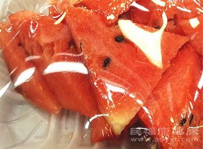 吃梨瓜咳嗽,缓解咳嗽，润肺止咳的天然良方